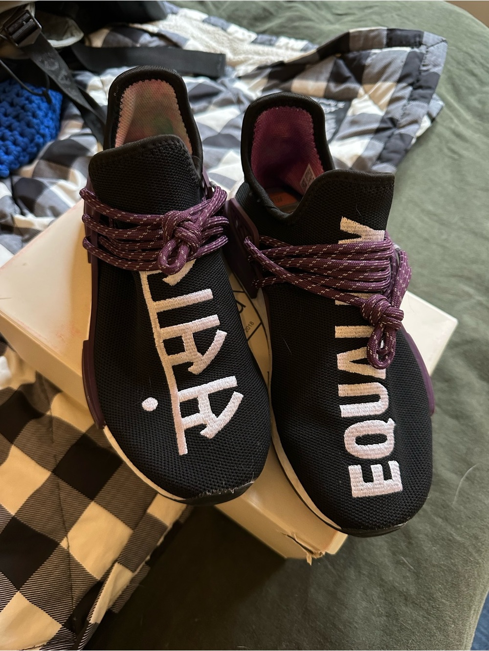 adidas Human Race NMD
Pharrell Holi Festival (Core Black)
- Men’s 5.5, Women’s 7